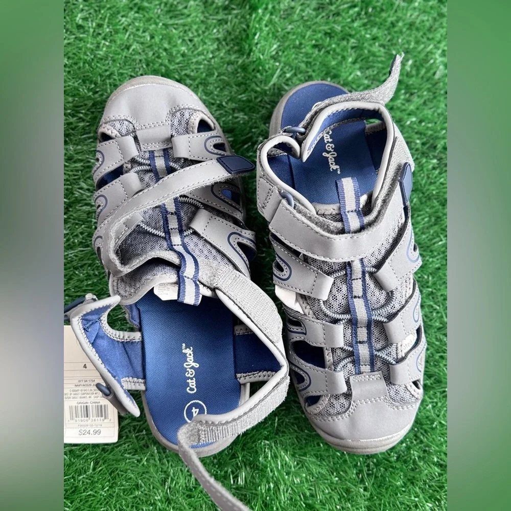 Cat And Jack Kids Sandals Size 4‎